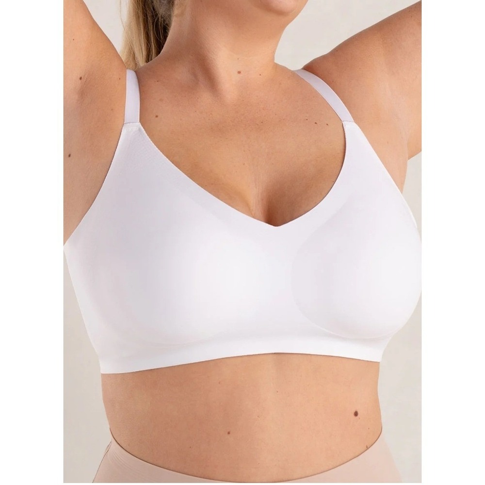 Shapermint Essentials Wireless Bra Womens 2XL White Scoop Neck Seamless Comfort